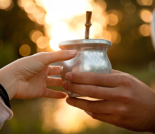Por primera vez, se celebra en todo el país el Día Nacional del Mate