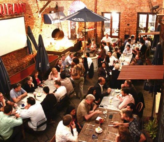 Comer afuera el 31: cómo, cuánto y dónde