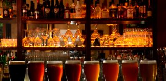 Esta noche: The Temple tira «The House» por la ventana