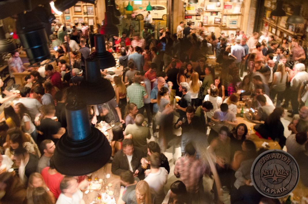 Antares abrió un nuevo parador en La Plata | SalPimenta