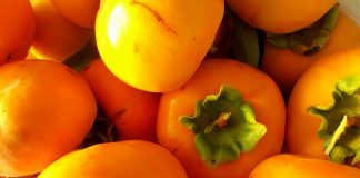 Kaki, qué es y cómo se consume la fruta que está en boca de todos