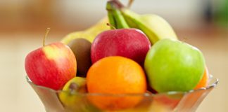 ¿Se puede comer la fruta con la comida o es mejor tenerlas lejos?