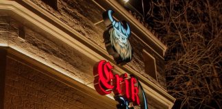 Erik Bar, coctelería, confort y terraza en Palermo Soho