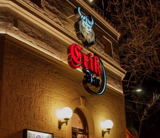 Erik Bar, coctelería, confort y terraza en Palermo Soho