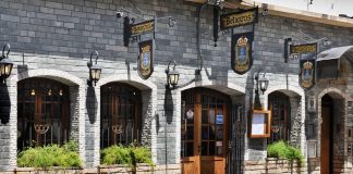 Betanzos y un menú especial para disfrutar del vino y la cocina española