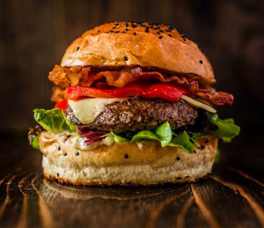 «La batalla del siglo», la nueva campaña de Burger King contra los conservantes