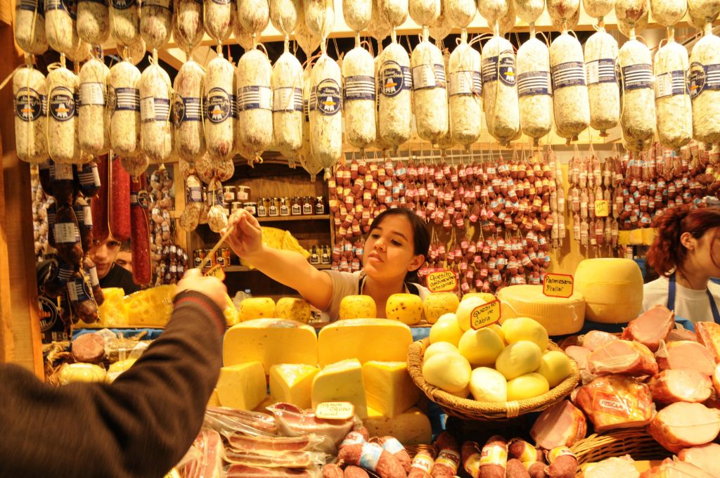 Comenzo La Feria Que Recorre Los Caminos Y Sabores De Argentina Salpimenta