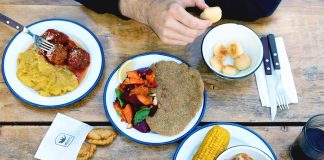 Camping, comfort food y jardín cervecero en plena ciudad