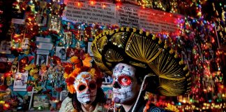 El Día de los Muertos se celebra en San Telmo