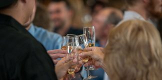 Cata de espumantes y hackatón en Club Acha