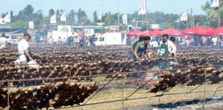 Uruguay batió el récord Guinness del asado más grande del mundo