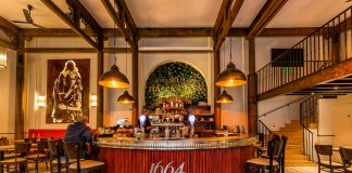 A dos años del tiroteo, el Bataclan Café de París vuelve a abrir sus puertas