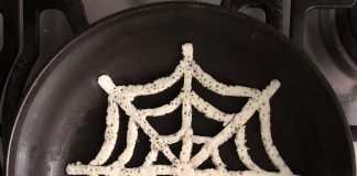 Conocé la obra de este artista experto en… huevos fritos