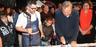 Tandil volvió a hacerlo y elaboró el salame más grande mundo