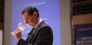 Dos argentinos compiten en Canadá para ser el mejor sommelier del continente