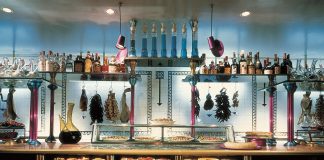 «El Internacional»: arte inmersivo y pop up gastronómico en Faena Art