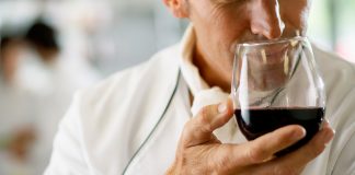 Los 5 defectos del vino más comunes y cómo identificarlos