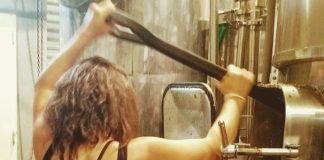 La agrupación Birreras argentinas presentó «Azurduy», la primera cerveza feminista