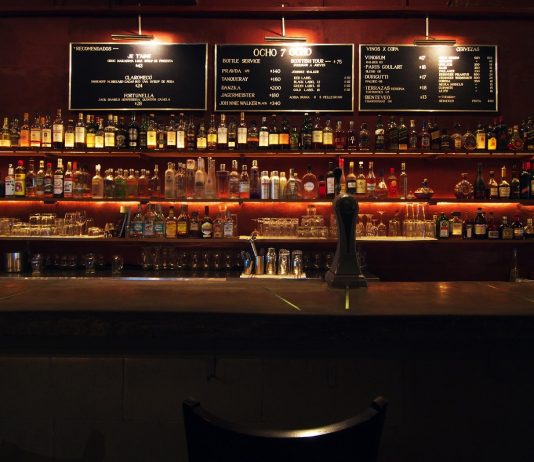 878 Bar, un clásico sin edad que cumple 15 años