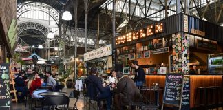 Música y gastronomía en el Mercado de San Telmo por la Noche de los Museos