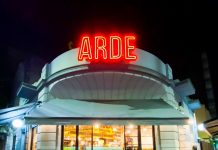 Arde Brasas: una parrilla con alma de cantina en Villa Urquiza