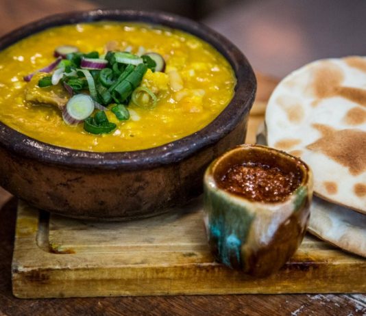 Locro del Día del Trabajador en El Hornero de San Telmo