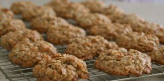 Cookies de banana y avena para una merienda fresca