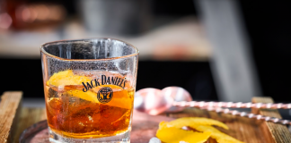Jack Daniel’s celebra la semana del Old Fashioned llevando al frente su propia versión del clásico cóctel