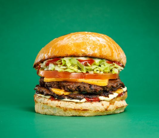 Llega JOY Burgers&Plants, la primera cadena de Latinoamérica dedicada al fast food 100% plant based