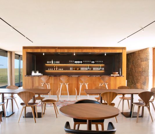 Las Cárcavas: el exclusivo spot esteño que concentra las propuestas culturales del verano