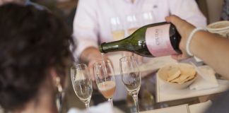 Crece en Argentina la tendencia de comer con espumosos