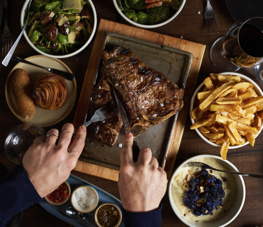 Mago Parrilla, un espacio en Belgrano que rinde tributo a la carne y vino argentinos mago parrilla