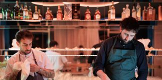 “El Mar en tus Manos”: 3ª edición de una noche que rinde tributo al pescado en Mar Cocina Suratlántica El Mar en tus Manos