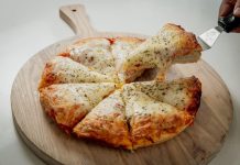 La pizza al molde porteña, según Roberto y Mateo Petersen: una tradición que sigue vigente pizza zen