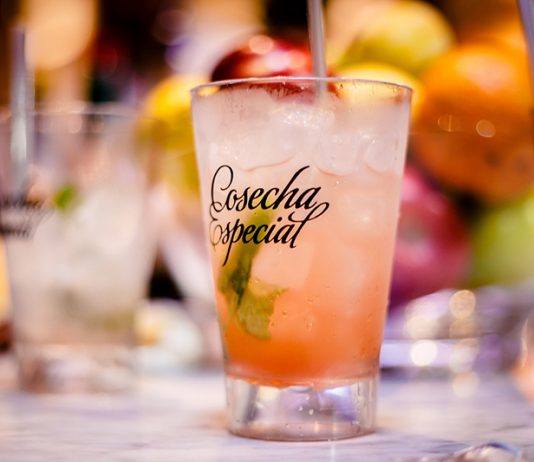 Sunset Sessions en el jardín del Four Seasons Hotel junto a Cosecha Especial