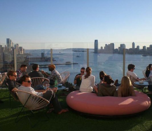 5 rooftops bars imperdibles en NYC