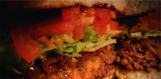 Tierra de Nadie: hamburguesas caseras y rellenas