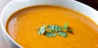 Tres recetas de sopas deliciosas para darle la bienvenida a los primeros fríos