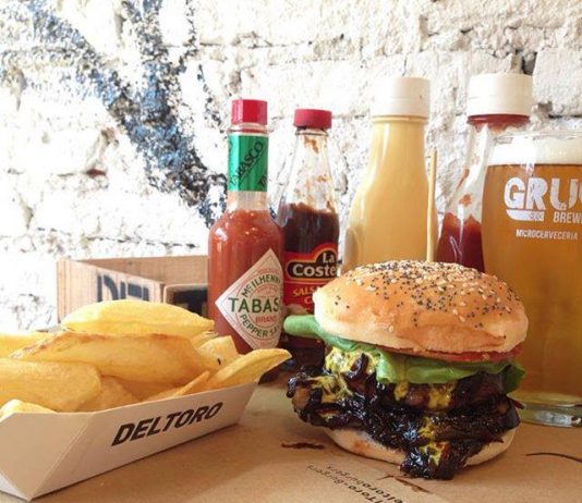 DelToro Burgers: fast-food gourmet en Microcentro
