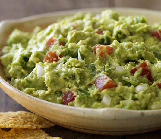 Trucos para conservar el guacamole por más tiempo