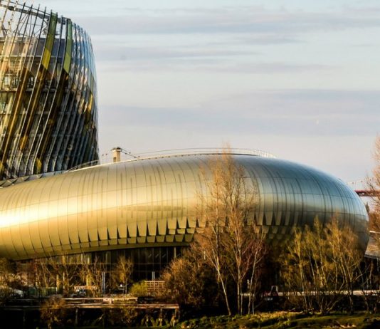 Francia ya tiene su «Ciudad del Vino» en Burdeos