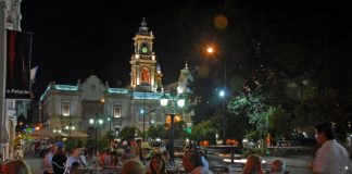 Con un turrón gigante, comenzó la Semana Gastronómica en Salta