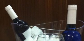 Gik, el vino azul que llegó para revolucionar el mercado