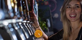 On Tap, la cervecería revelación del año, presenta su bar & hotel en MDQ