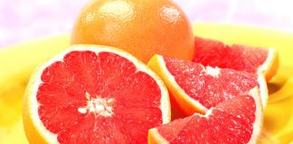 Recomiendan comer un pomelo a diario