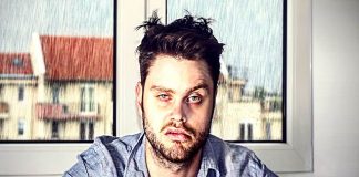 Una empresa inglesa permite tomarse asueto por resaca