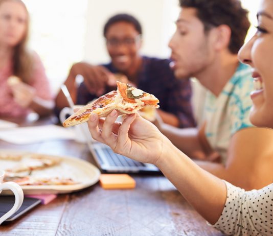 Llegó iFood, la app para pedir comida más grande de latinoamerica