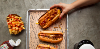 The Burger Company lanza su nueva línea de Hot Dogs