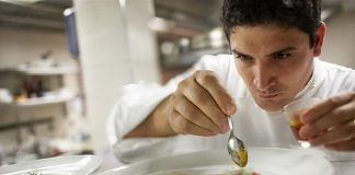 El chef argentino Mauro Colagreco ganó su tercera estrella Michelin