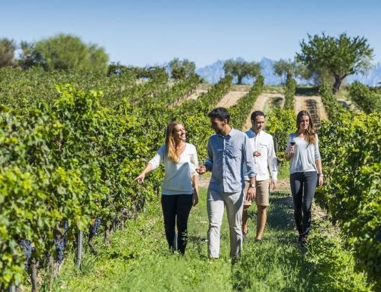 Los millennials y el turismo: qué no puede faltar en los viajes de los más jóvenes durante el 2021